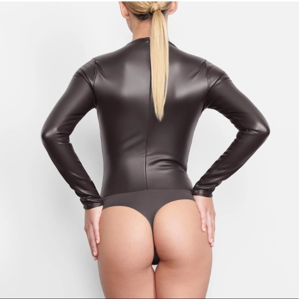 SKIMS Brown Faux Leather Mockneck in Sooot Size S.   Added 2 photos of neck. - Picture 2 of 6